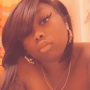 Meet your Posher, Tisha